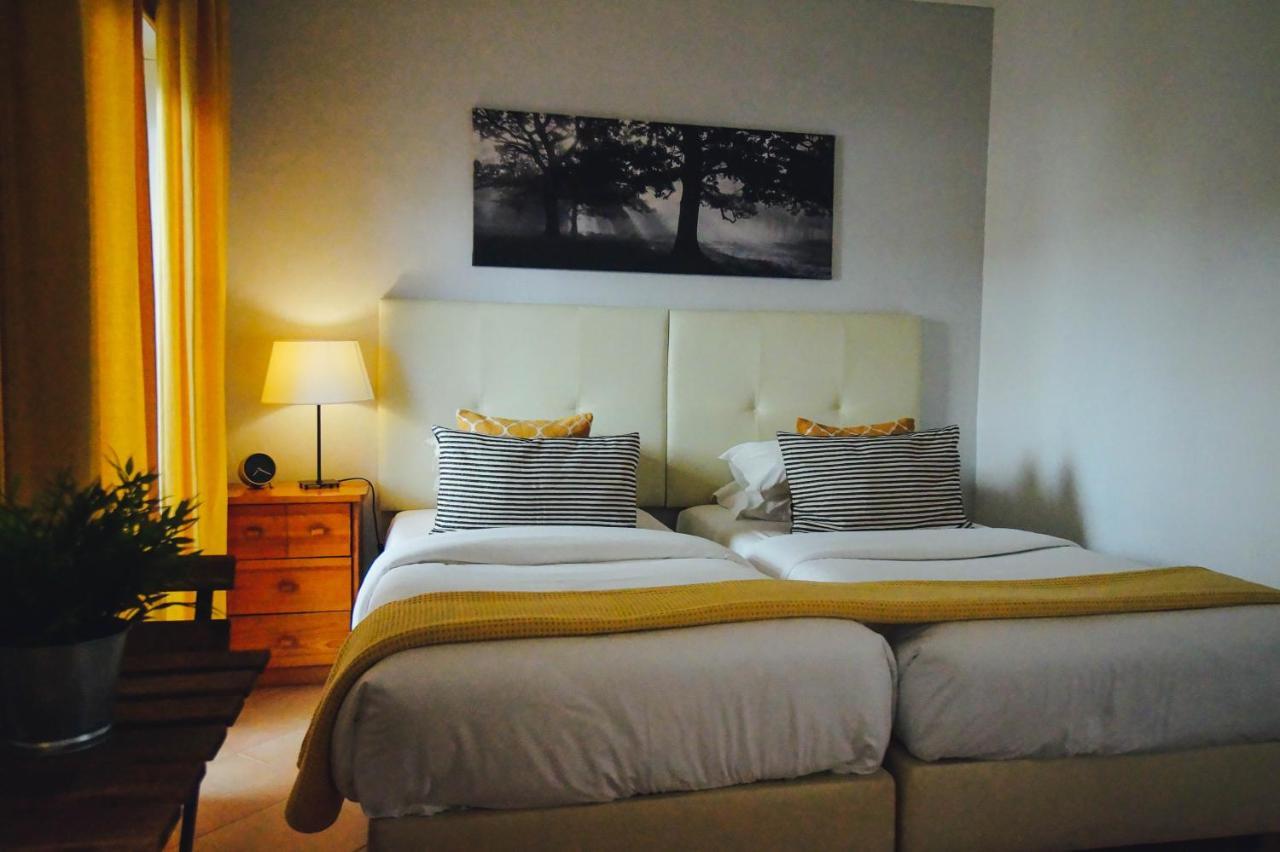 Senhora da Luz Oasis Beach Apartments מראה חיצוני תמונה
