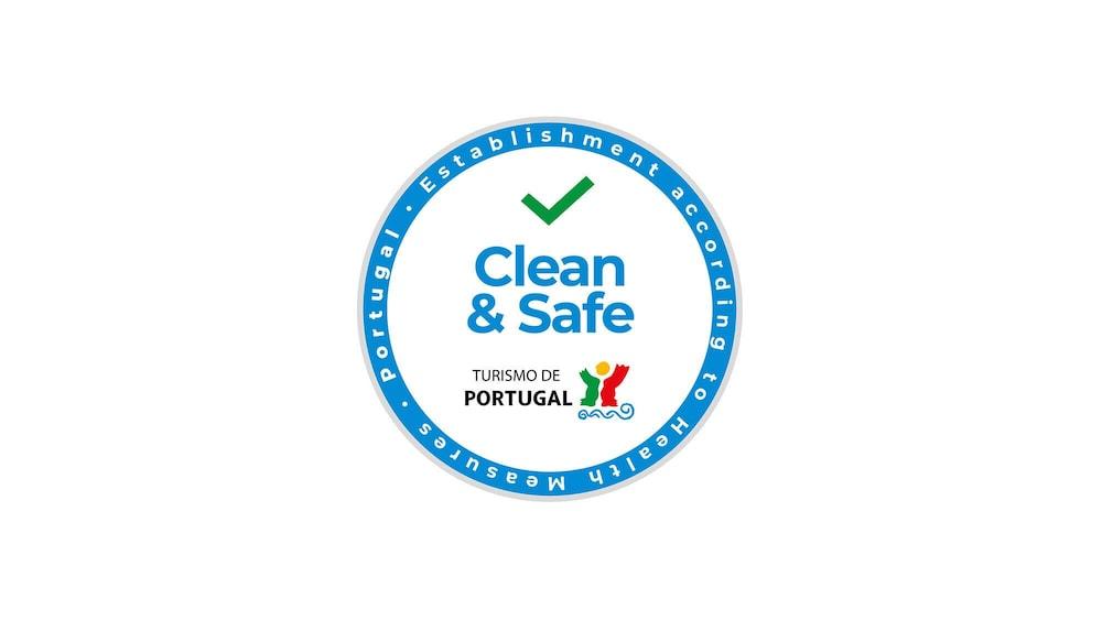 Senhora da Luz Oasis Beach Apartments מראה חיצוני תמונה
