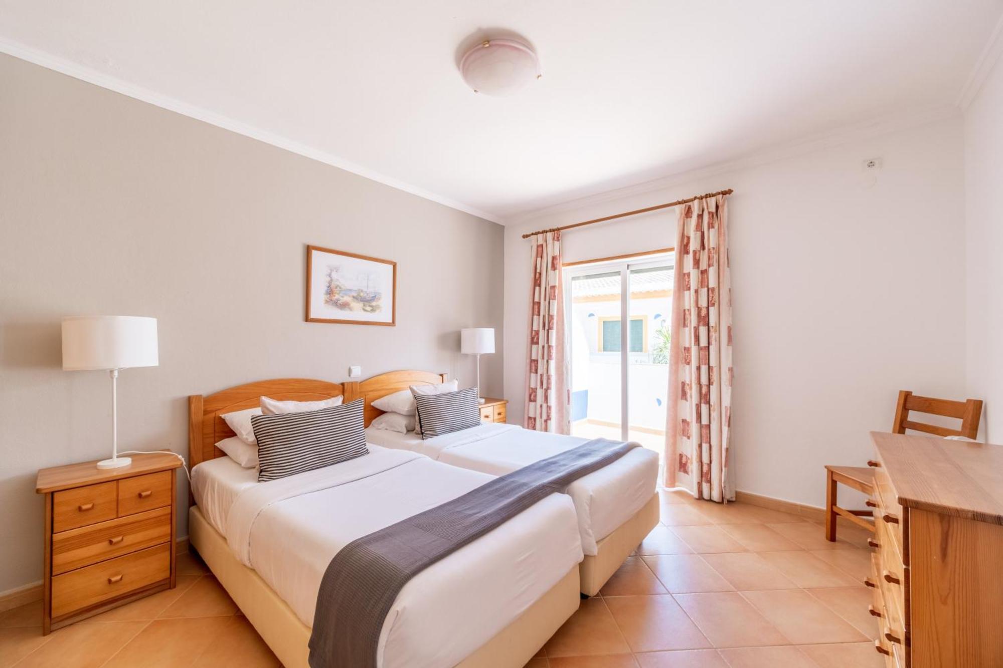 Senhora da Luz Oasis Beach Apartments חדר תמונה
