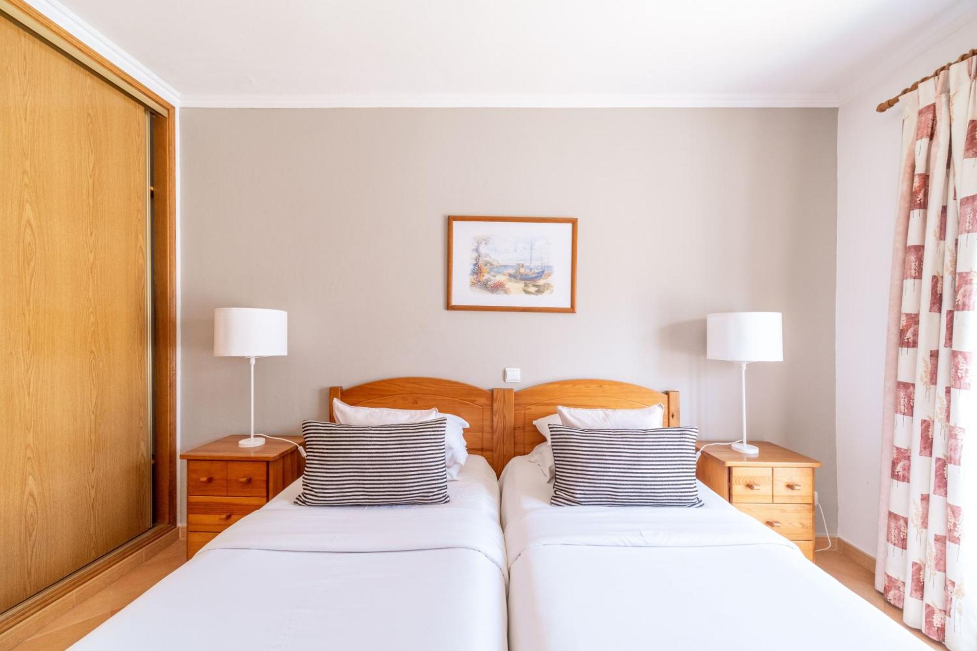 Senhora da Luz Oasis Beach Apartments חדר תמונה