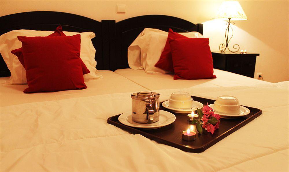 Senhora da Luz Oasis Beach Apartments מראה חיצוני תמונה